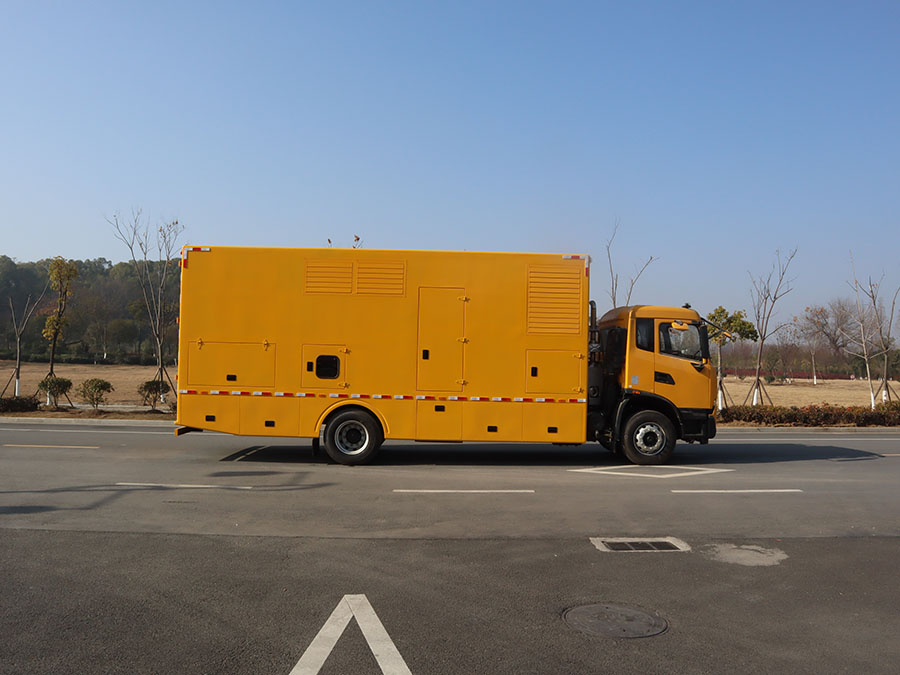 天锦电源车
