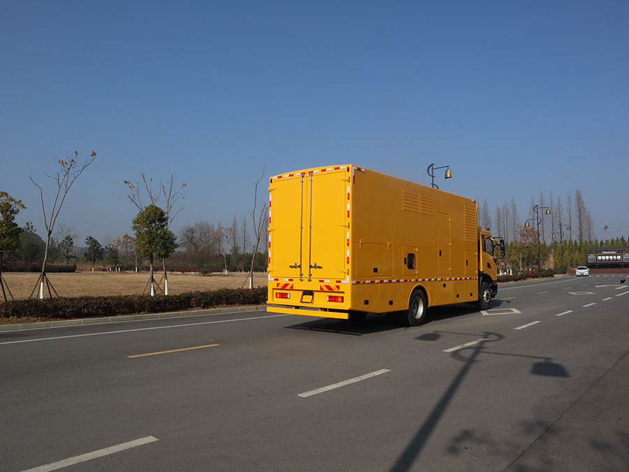 天锦电源车