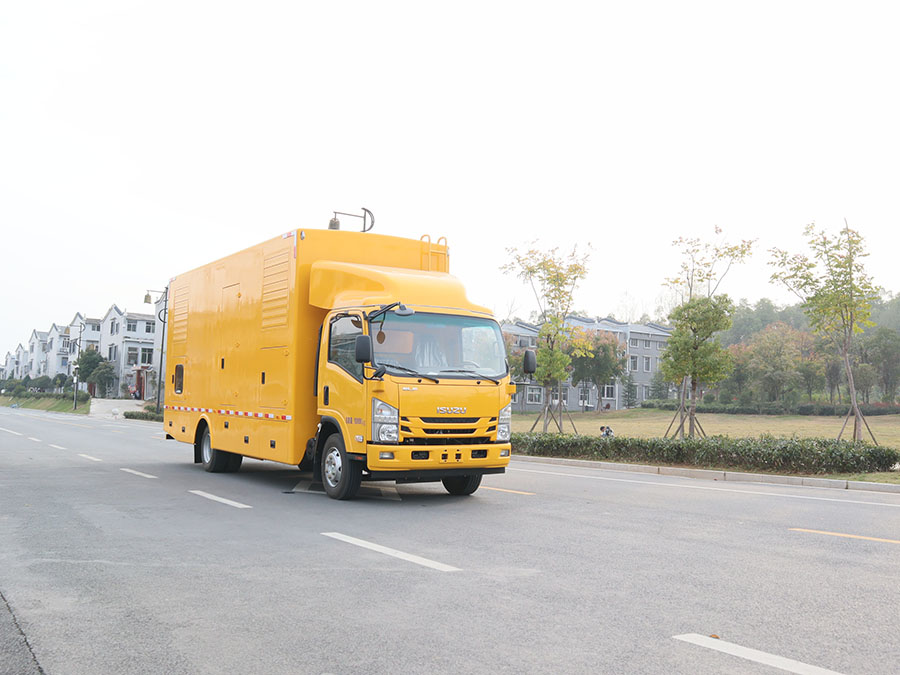 五十铃700P电源车