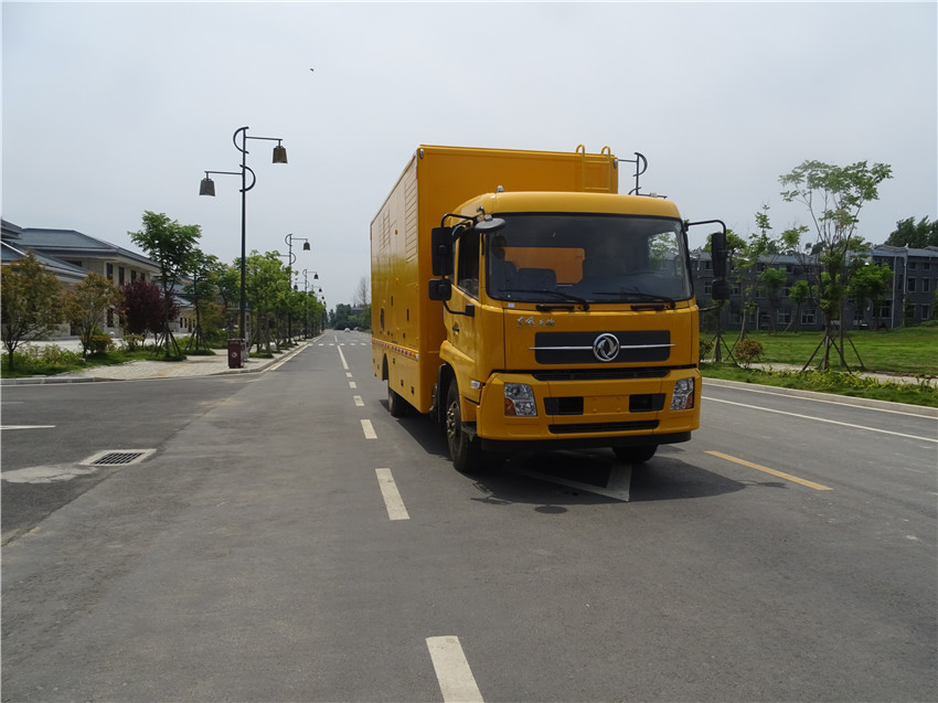 东风天锦200KW~300KW电源车