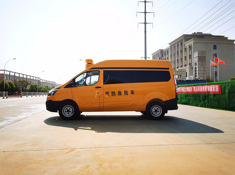 福特V362救险车