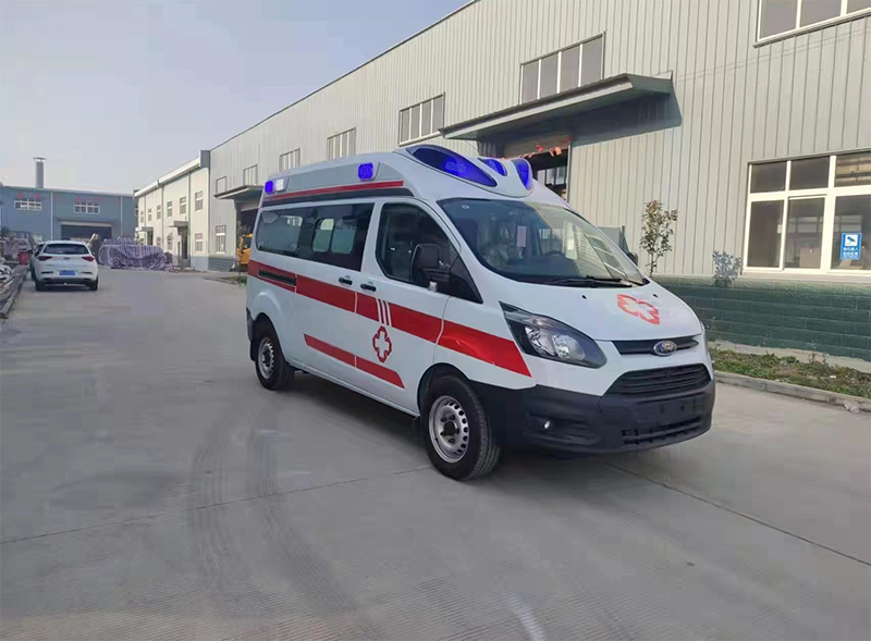 福特V362汽油转运型救护车