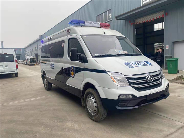 上汽大通长轴中顶12座囚车