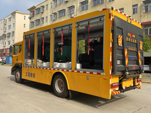 东风D9多利卡3000方排水救险车