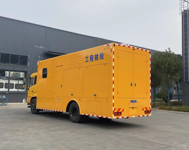 东风天锦3000-7000方排水救险车