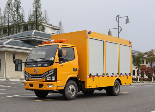 东风小利卡500方救险车