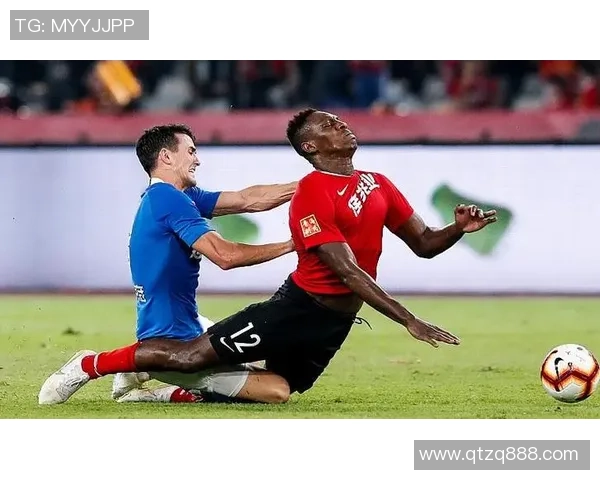 深圳足球队在挑战赛中的默契配合与战术执行分析